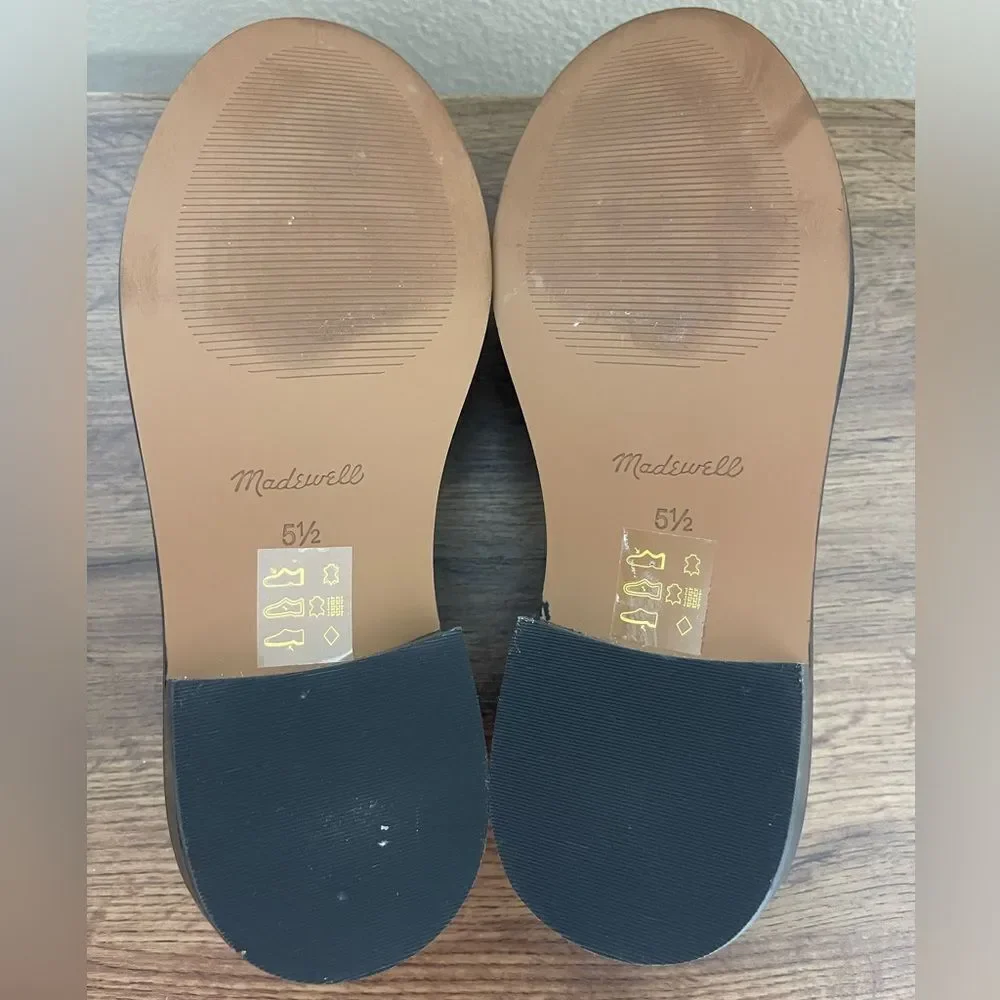 Sold  - Picture 6 of 7